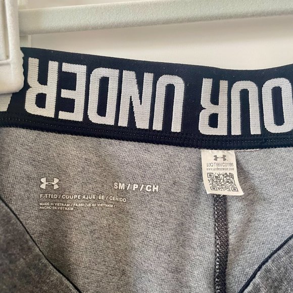 Under Amour Heather Gray Leggings, Size Small - Picture 5 of 5